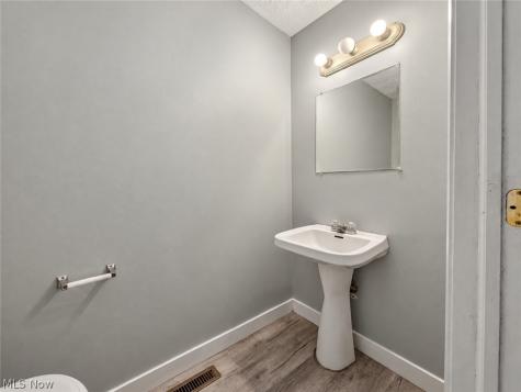 642 E Buchtel Avenue Akron OH 44304