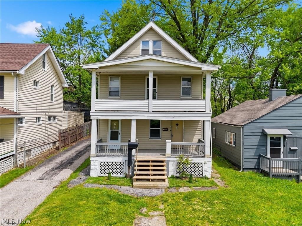 13611 Beachwood Avenue Cleveland OH 44105