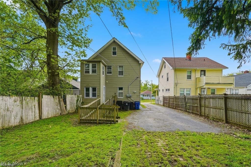 13611 Beachwood Avenue Cleveland OH 44105