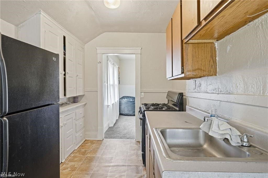 13611 Beachwood Avenue Cleveland OH 44105