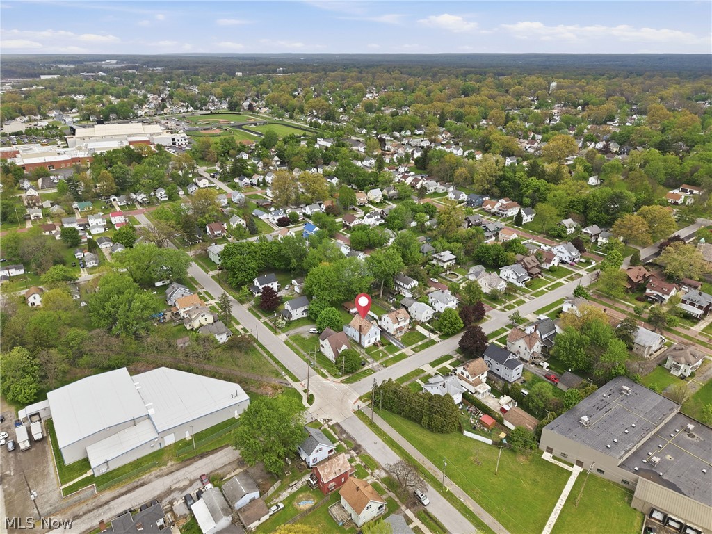 1113 High Street NE Warren OH 44483