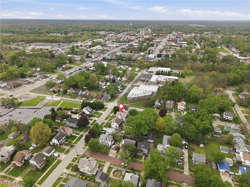 1113 High Street NE Warren OH 44483