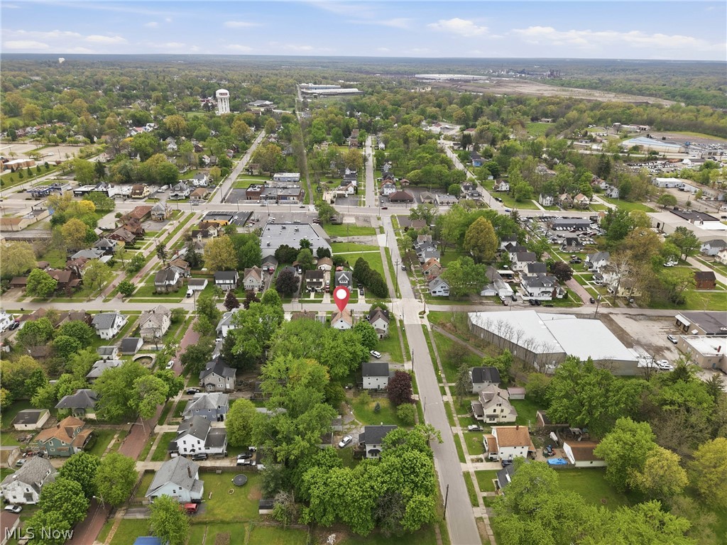 1113 High Street NE Warren OH 44483