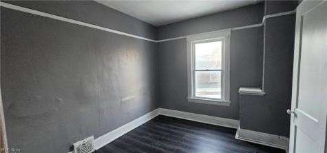 8823 Yale Avenue Cleveland OH 44108