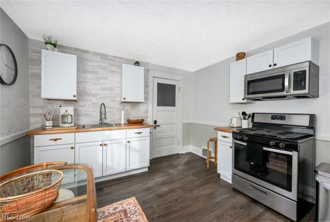 3630 W 47th Street Cleveland OH 44102