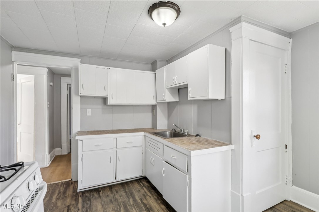 398 Margaret Street Akron OH 44306