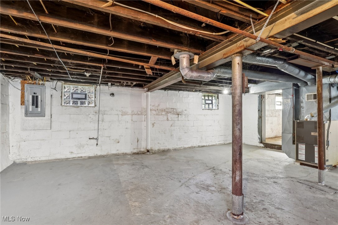 398 Margaret Street Akron OH 44306