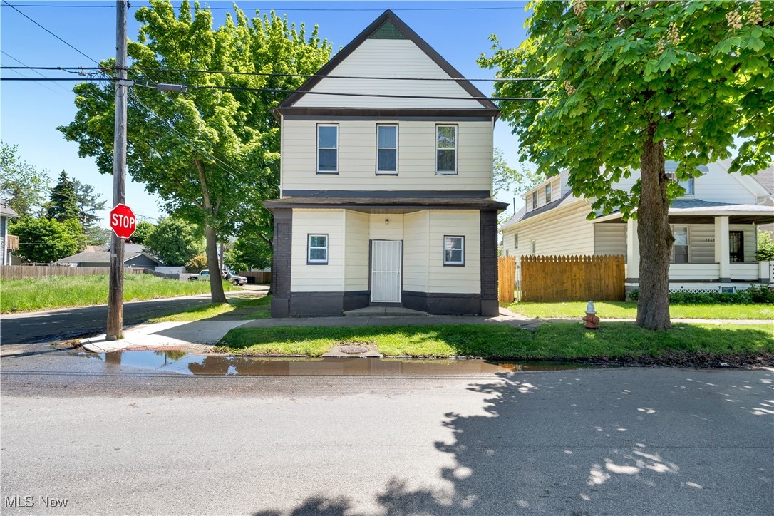 3465 W 54th Street Cleveland OH 44102