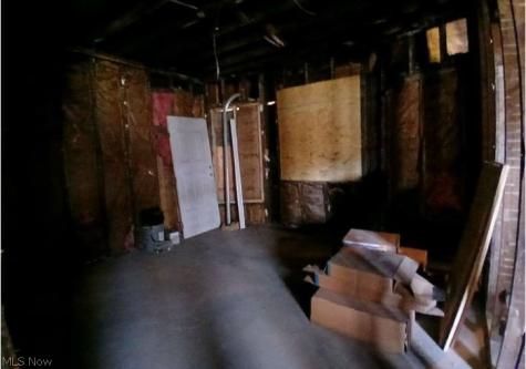 7112 Duluth Avenue Cleveland OH 44103
