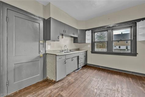 9612 Lamontier Avenue Cleveland OH 44104