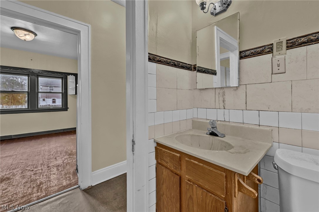 9612 Lamontier Avenue Cleveland OH 44104
