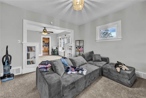 9612 Lamontier Avenue Cleveland OH 44104