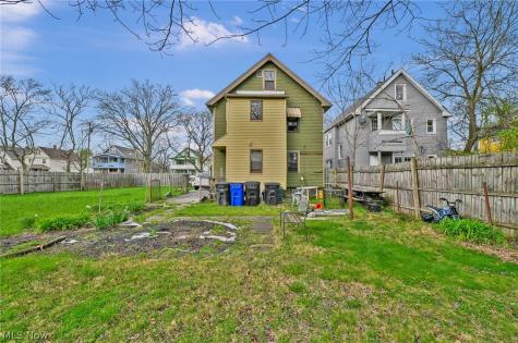9612 Lamontier Avenue Cleveland OH 44104