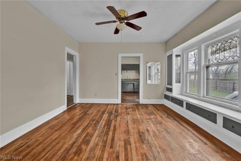 9612 Lamontier Avenue Cleveland OH 44104