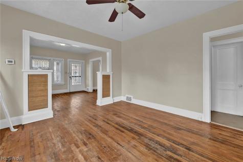 9612 Lamontier Avenue Cleveland OH 44104