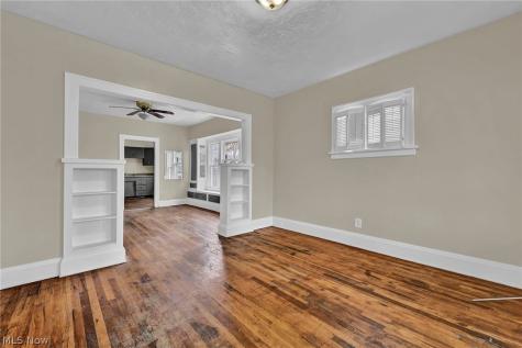 9612 Lamontier Avenue Cleveland OH 44104