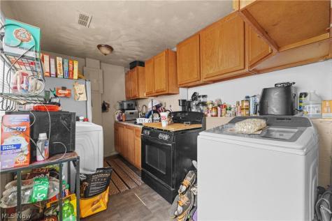68 E Sunset Drive Rittman OH 44270