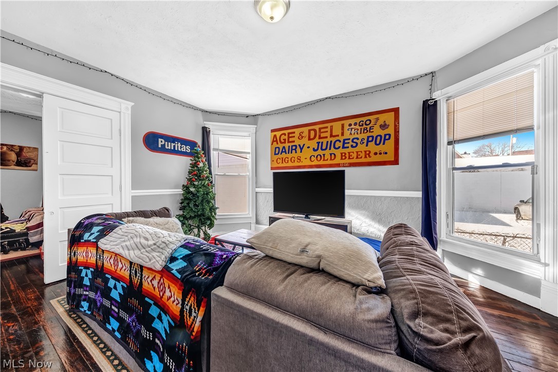 5236 Lorain Avenue Cleveland OH 44102