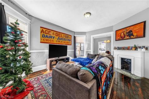 5236 Lorain Avenue Cleveland OH 44102