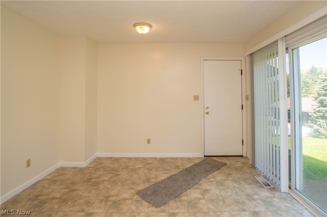 3615-3617 Mount Pleasant Street NW North Canton OH 44720