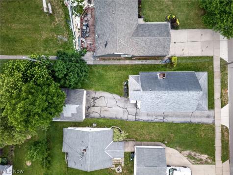5012 Henry Street Garfield Heights OH 44125