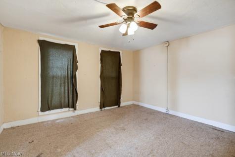 140 N Walnut Street Ravenna OH 44266