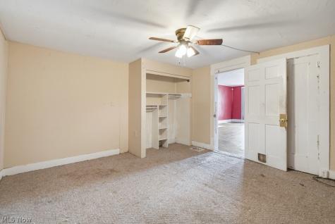 140 N Walnut Street Ravenna OH 44266