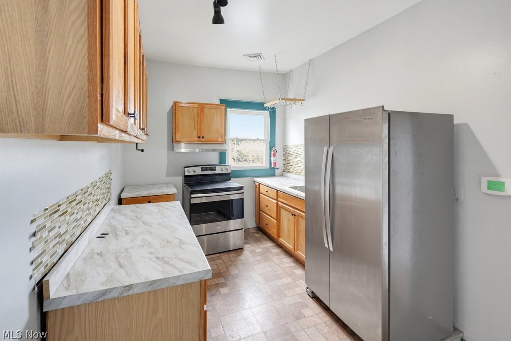 140 N Walnut Street Ravenna OH 44266