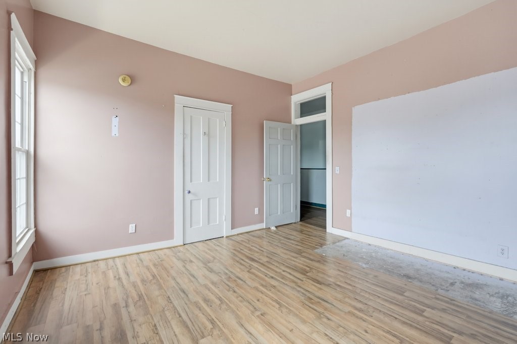 140 N Walnut Street Ravenna OH 44266