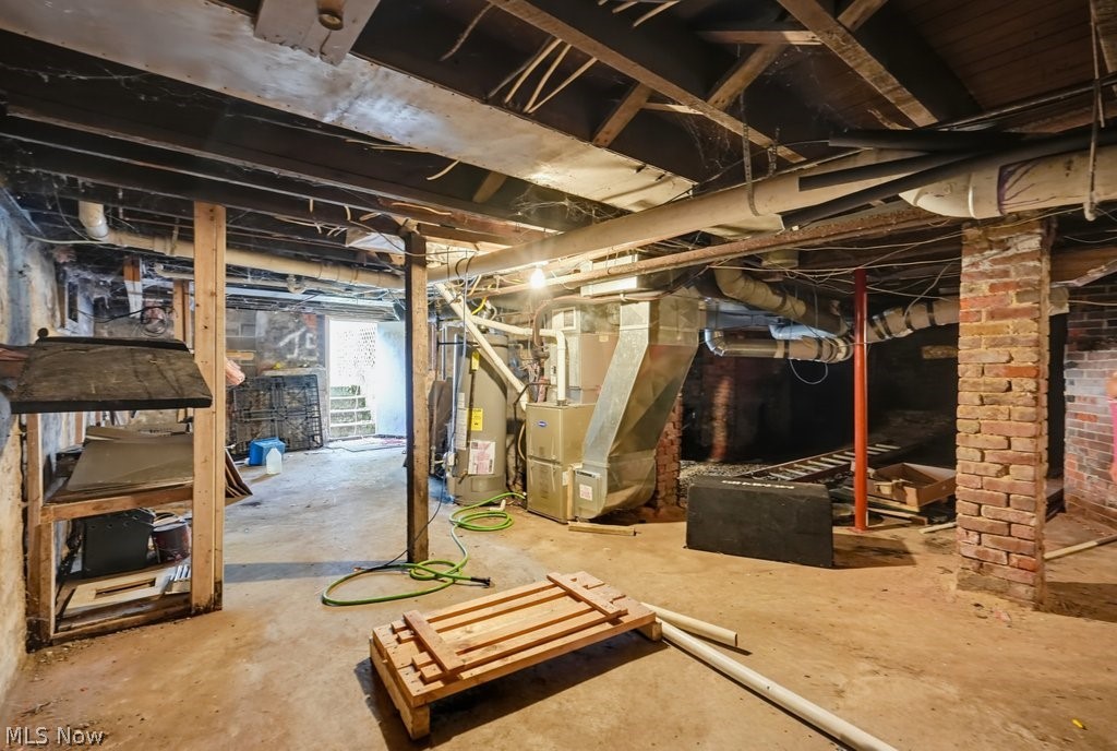 140 N Walnut Street Ravenna OH 44266