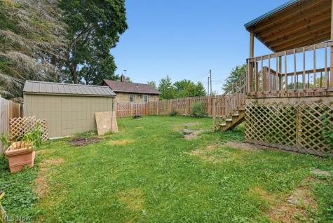 140 N Walnut Street Ravenna OH 44266