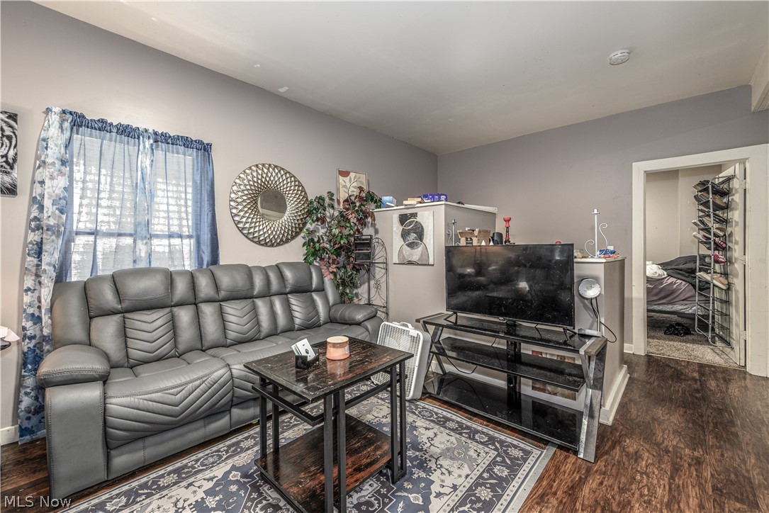 505 Rentschler Street Akron OH 44304