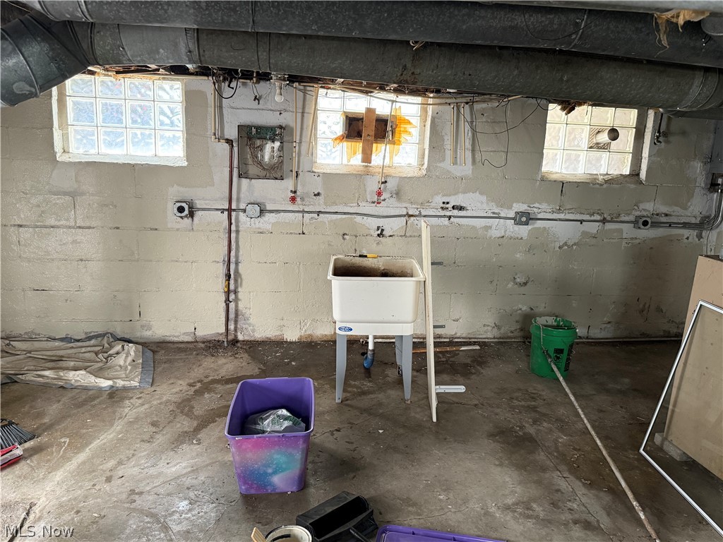 3709 E 53rd Street Cleveland OH 44105