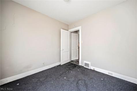 12020 Parkview Avenue Cleveland OH 44120