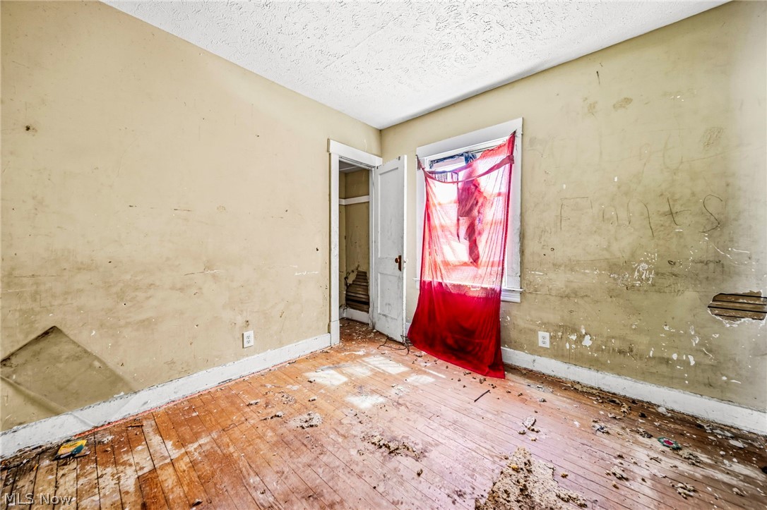12020 Parkview Avenue Cleveland OH 44120