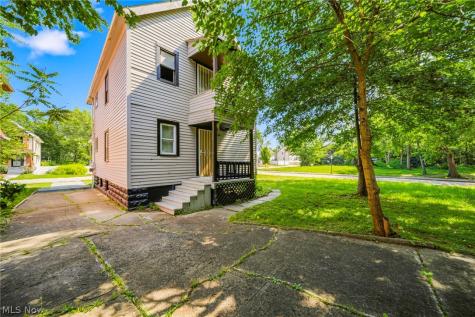 12020 Parkview Avenue Cleveland OH 44120