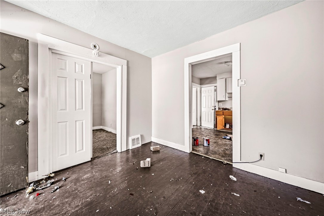 12020 Parkview Avenue Cleveland OH 44120