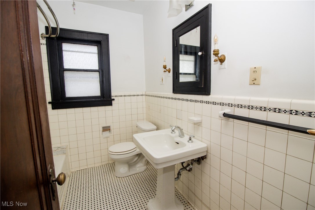 2671 E 130th Street Cleveland OH 44120