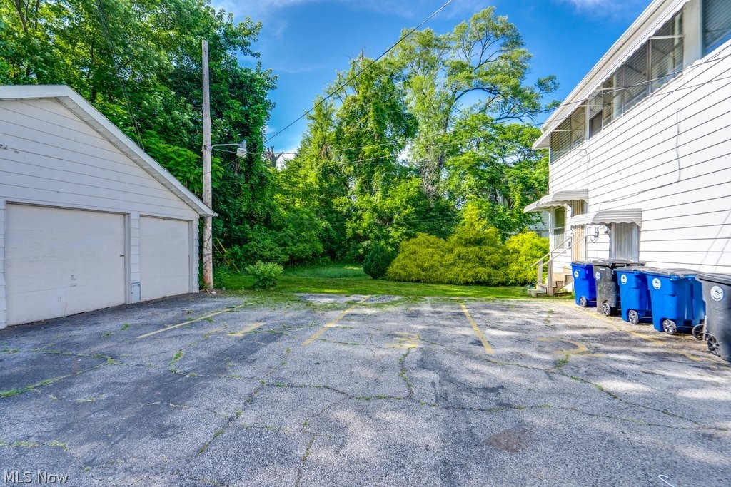 382 E 152nd Street Cleveland OH 44110