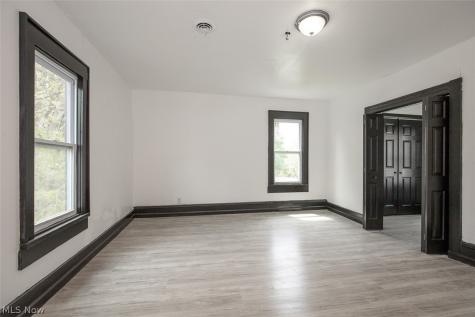 6202 Heisley Avenue Cleveland OH 44105