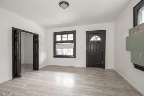 6202 Heisley Avenue Cleveland OH 44105