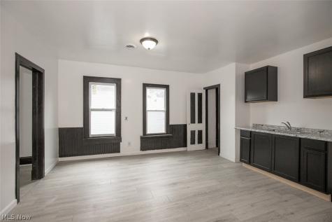 6202 Heisley Avenue Cleveland OH 44105