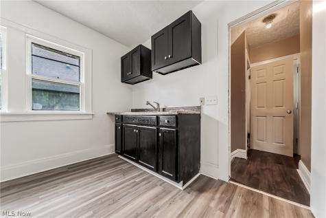 505 E 149th Street Cleveland OH 44110