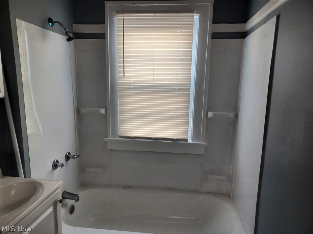 3606 E 112th Street Cleveland OH 44105