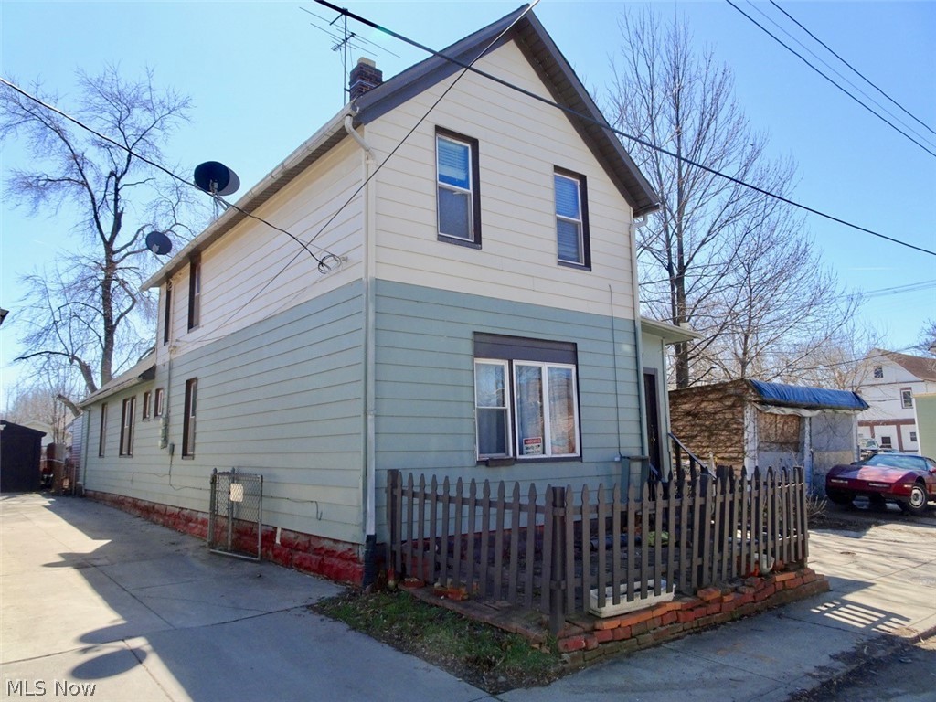 4587 Niessen Court Cleveland OH 44109