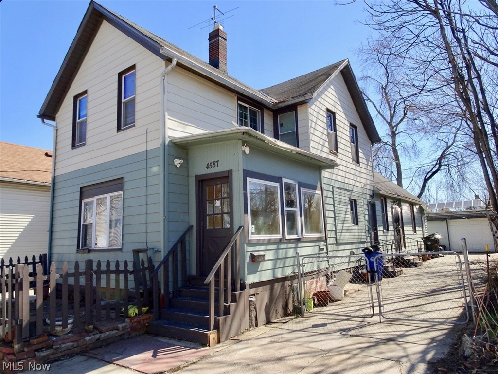 4587 Niessen Court Cleveland OH 44109
