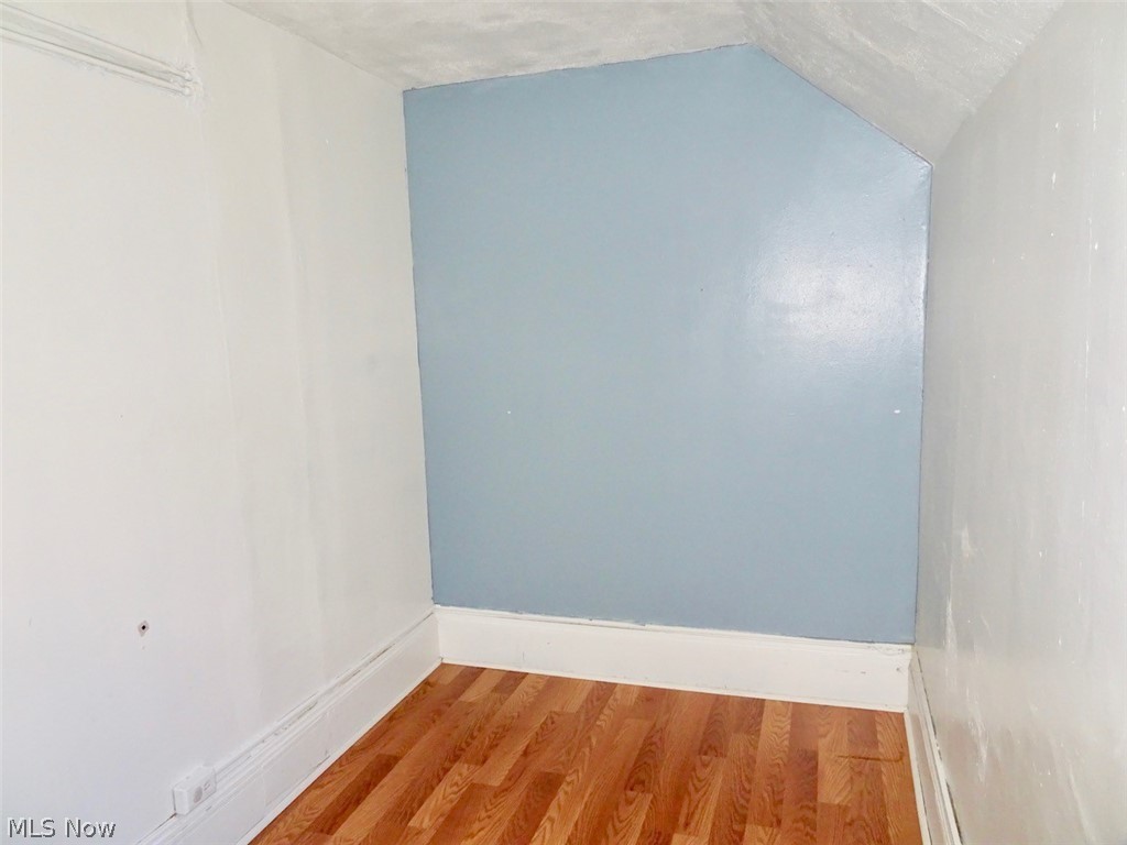 4587 Niessen Court Cleveland OH 44109