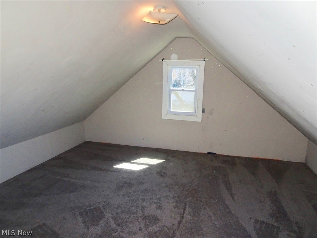 4587 Niessen Court Cleveland OH 44109