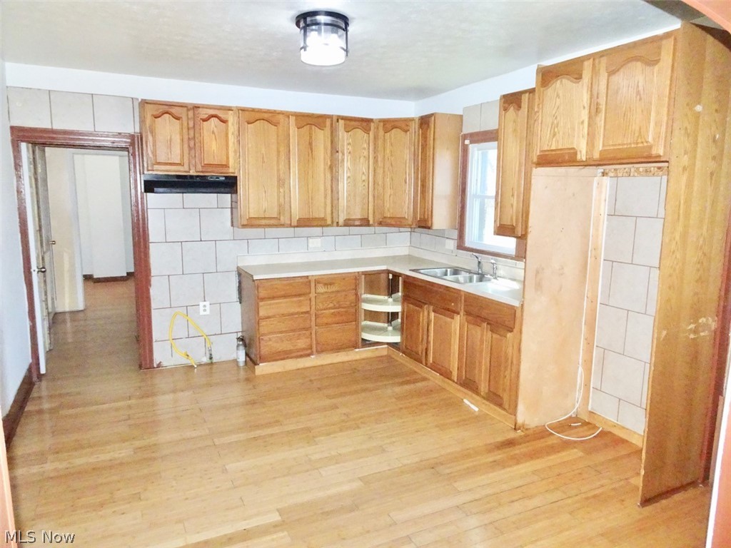 4587 Niessen Court Cleveland OH 44109
