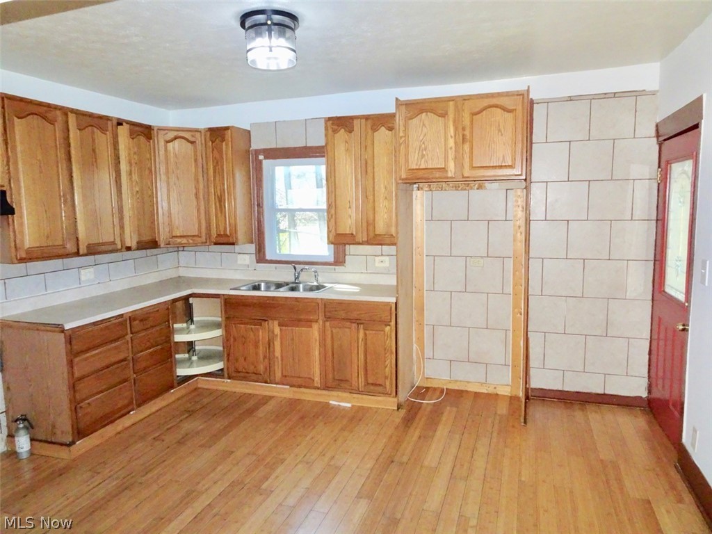 4587 Niessen Court Cleveland OH 44109